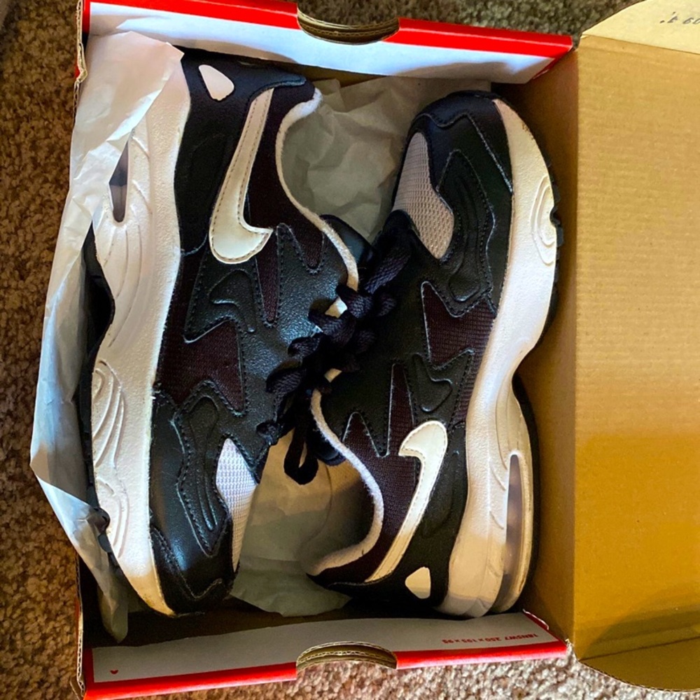 Nike Air Max2 Light PS “Black/White" Boys' Shoe Size 2.5Y